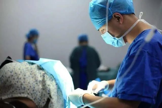 小说连载二1512期︱山东付光芸《刀光见影》