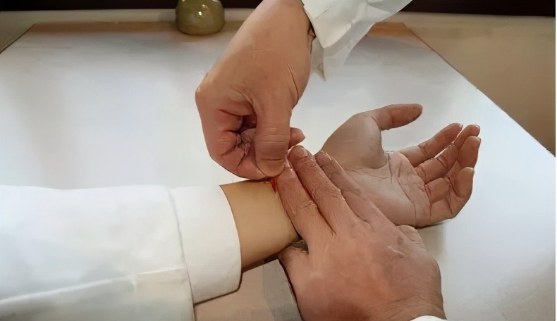 缓解怀孕胃反酸,刚怀孕会胃疼反酸吗