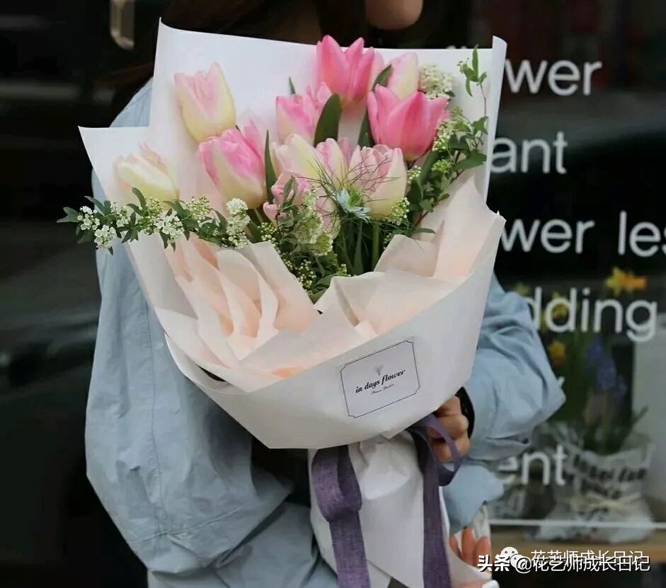 送给妈妈的手工花康乃馨,母亲节送妈妈什么颜色康乃馨