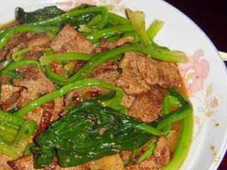 菠菜和猪肝熬汤喝能明目吗,孕妇吃猪肝和菠菜怎么做补血