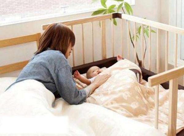 2岁孩子大哭大闹不肯洗澡,2岁孩子不愿洗头洗澡家长怎么办