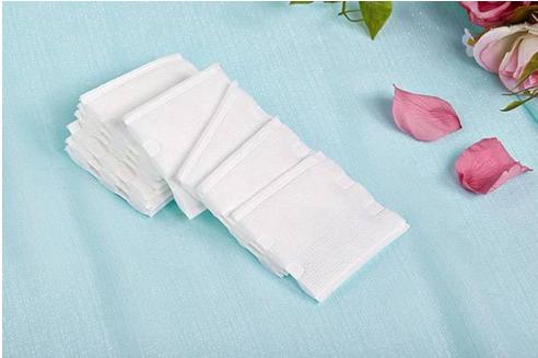 化妆棉只用于化、卸妆太浪费，教你几招化妆棉的使用攻略！