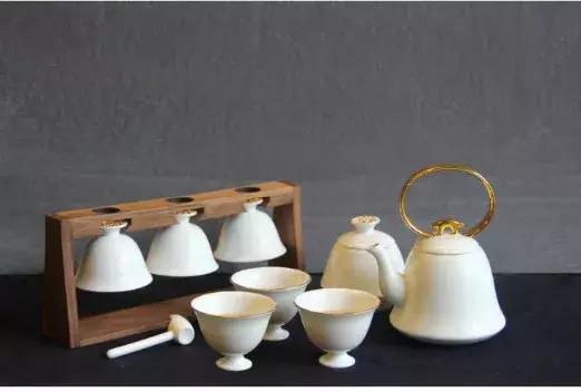 那些能卖高价还赚钱的文创品究竟什么来头