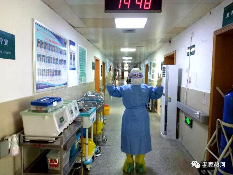 武汉抗疫女护士,女医生在武汉抗疫事迹