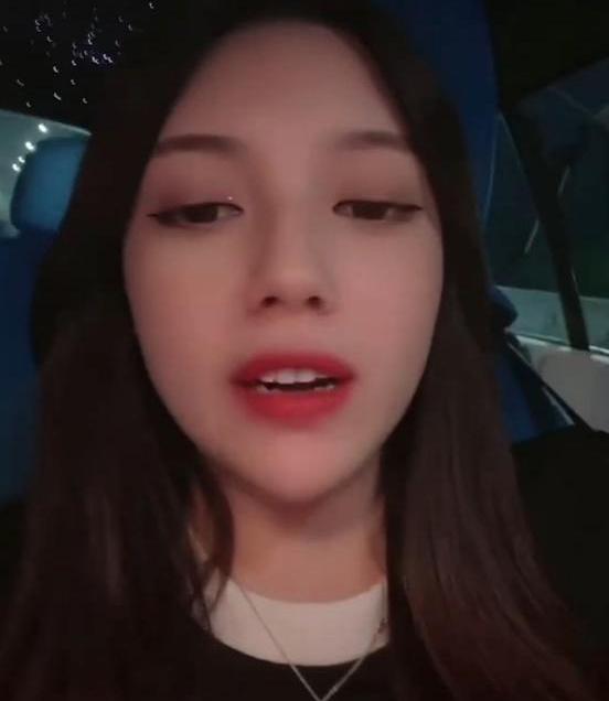 ​韩安冉回应“卖假货”，内涵是小猪兜儿在捣鬼，让俩人等着瞧