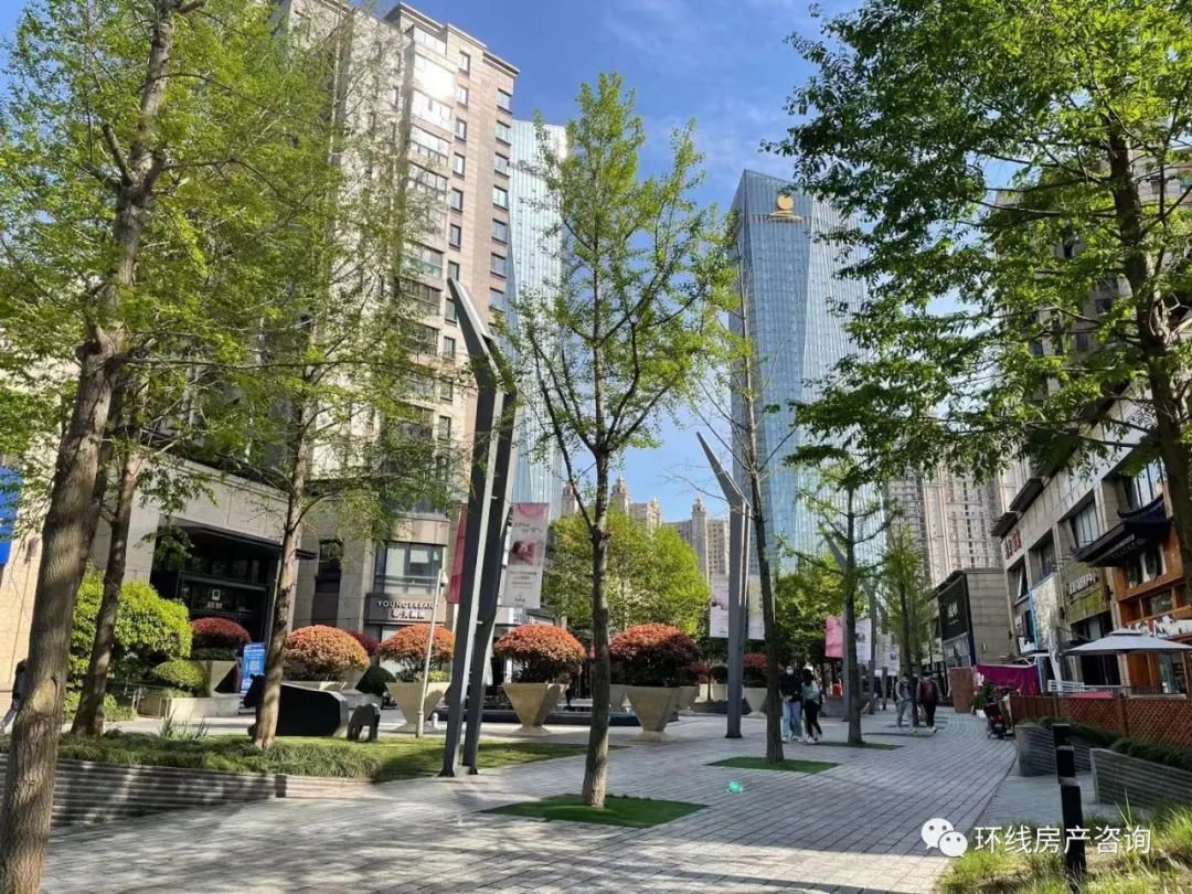 世界顶级金融城市陆家嘴,上海除了陆家嘴就没有高楼了吗