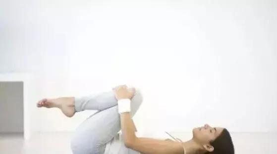 每天坚持5分钟脸部瑜伽,脸部瑜伽每天必练10个动作紧致