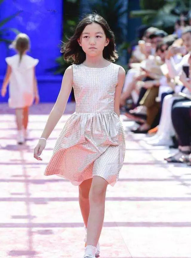 孩子问妈妈我长得丑吗,当孩子问妈妈我真的很丑吗