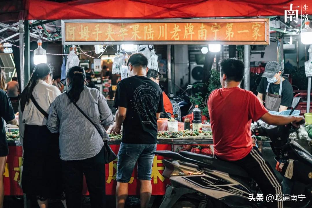 南宁最新最火的夜市街,曾经这条街很热闹现在却冷清