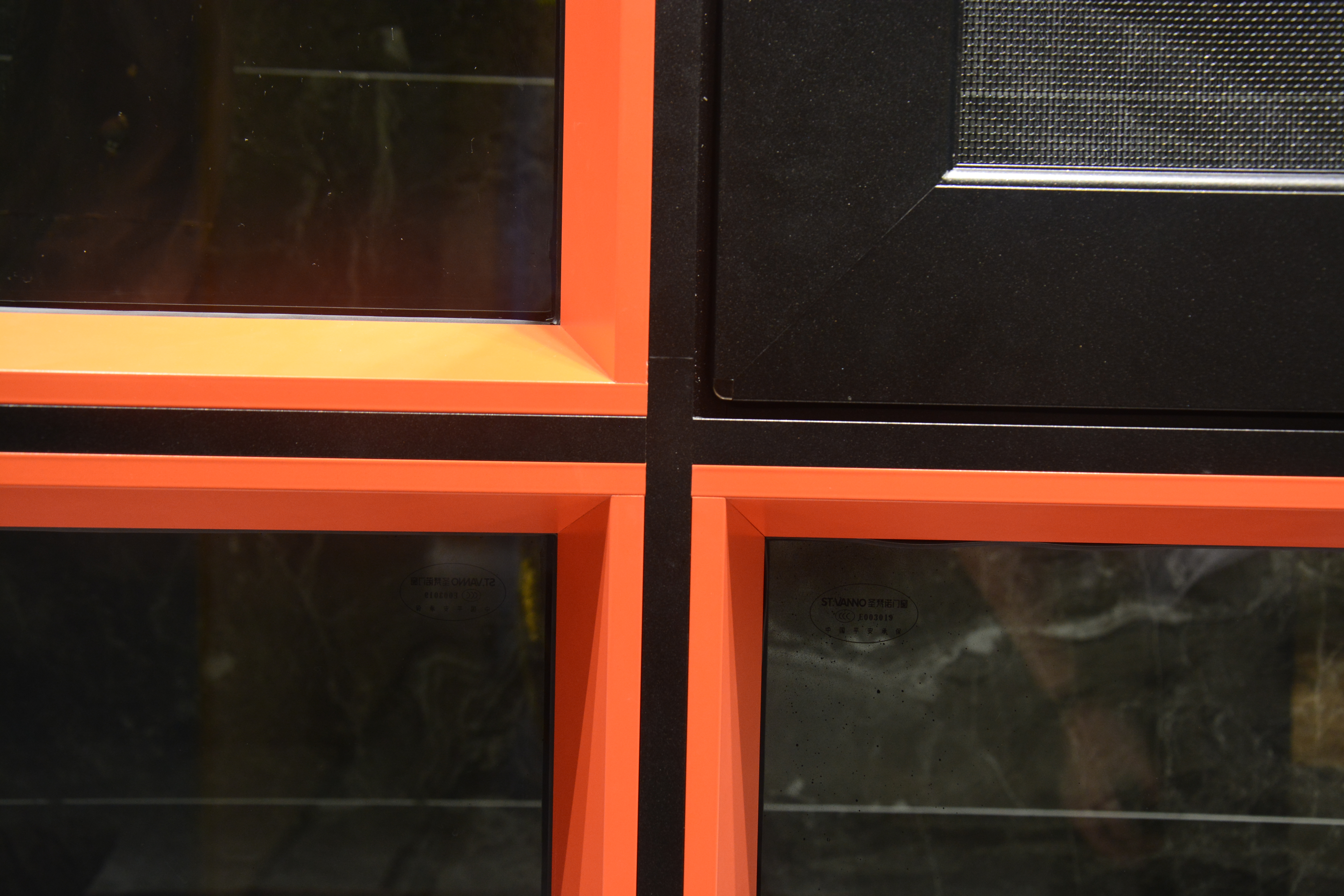 圣梵诺星睿106断桥窗仅需898元一平方?火了