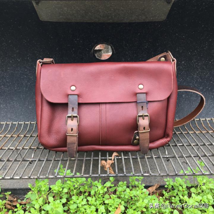 高品质小众斜挎包包,高颜值双肩包包推荐