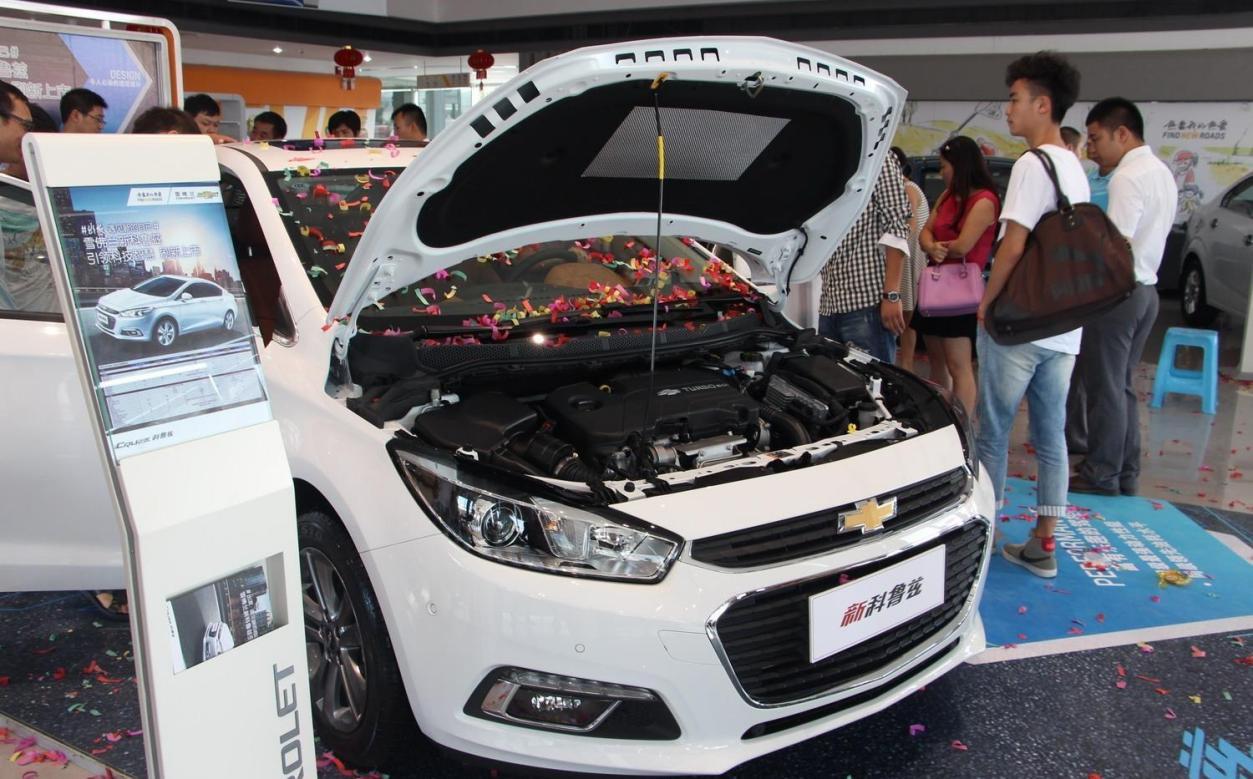 思域和科鲁兹哪个好,老科鲁兹和老思域