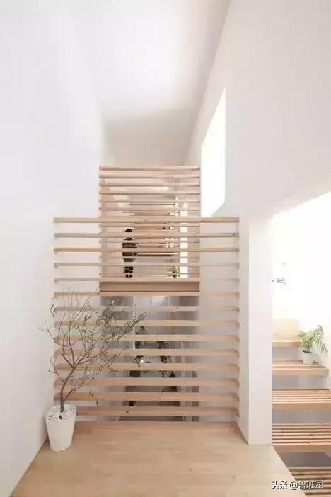 定制木楼梯扶手,木楼梯扶手定制