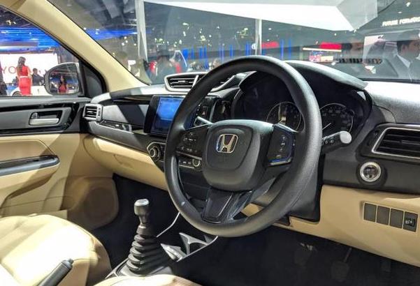 这款车:比赛欧炫酷,性价比高,仅售5万,出乎意料