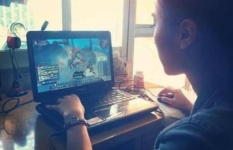 剑网三和逆水寒哪个值得投资,网游逆水寒好玩还是剑三好玩