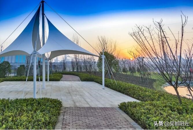 文化工作者采风,文化摄影师