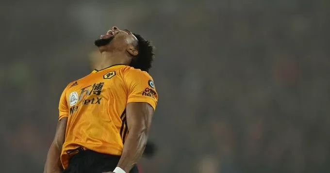 一粒进球都没有却能成为英超最佳？球迷：没错，就是馋他的身子了