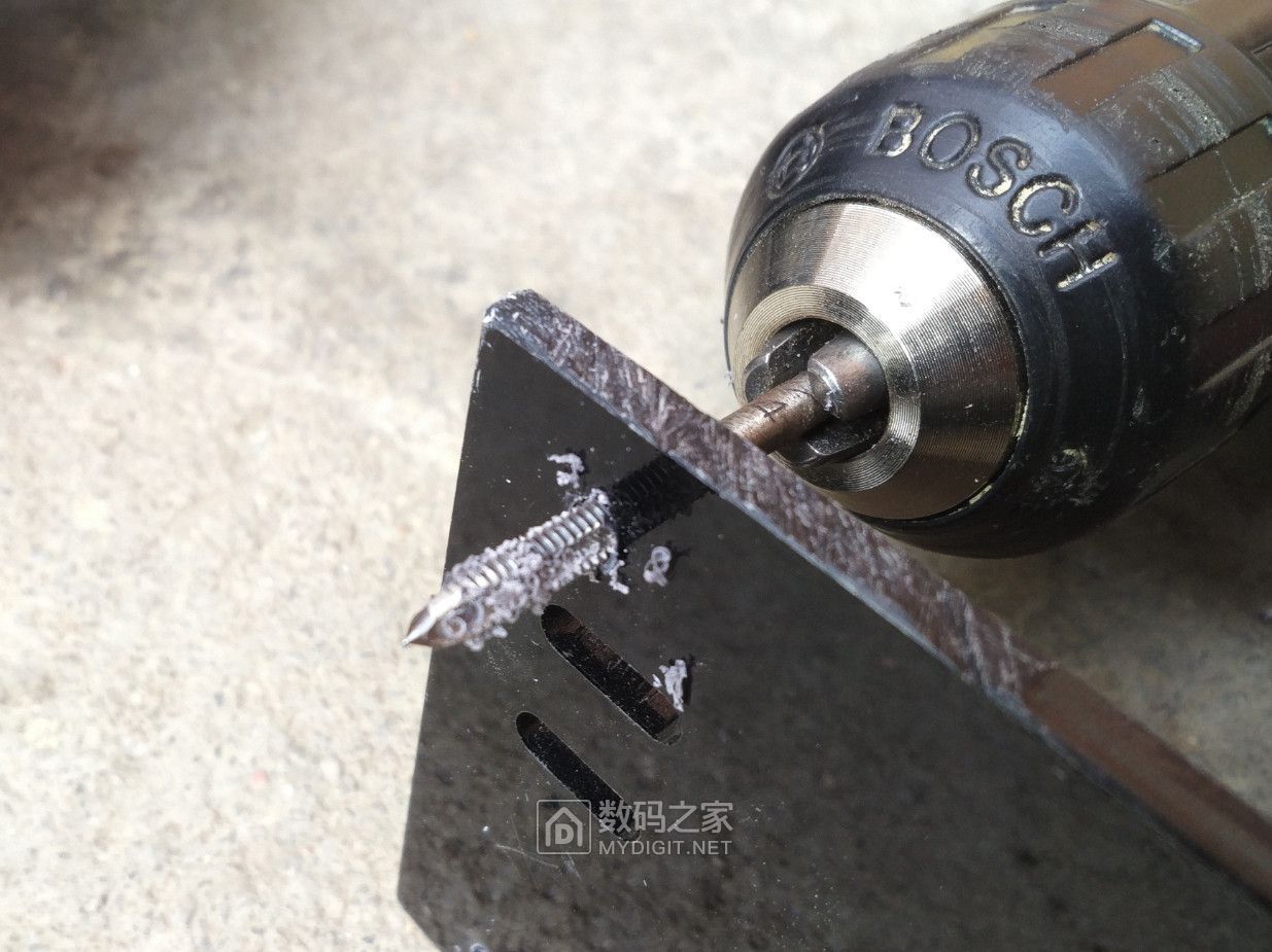 福特嘉年华点烟器插口改u盘,福特嘉年华车上的usb怎么更换