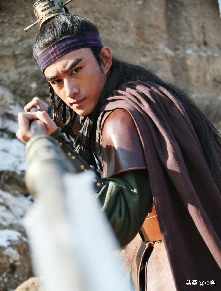 没羽箭张清连挑十五位梁山好汉,水浒里敢匹敌没羽箭张清的小人物