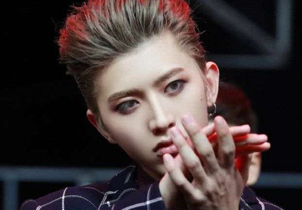 那些整容式变老的男星,盘点整容失败面目全非的10大男星