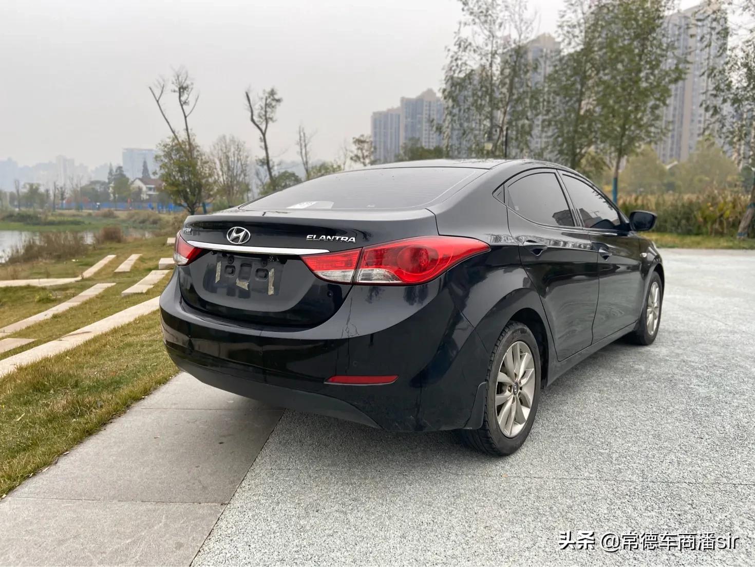 2014年现代朗动二手车值多少,2016现代朗动二手车值多少钱