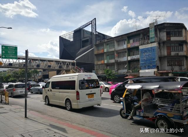 最喜欢中国游客的国家,每年靠旅行团赚上千亿,当地人都在学汉语