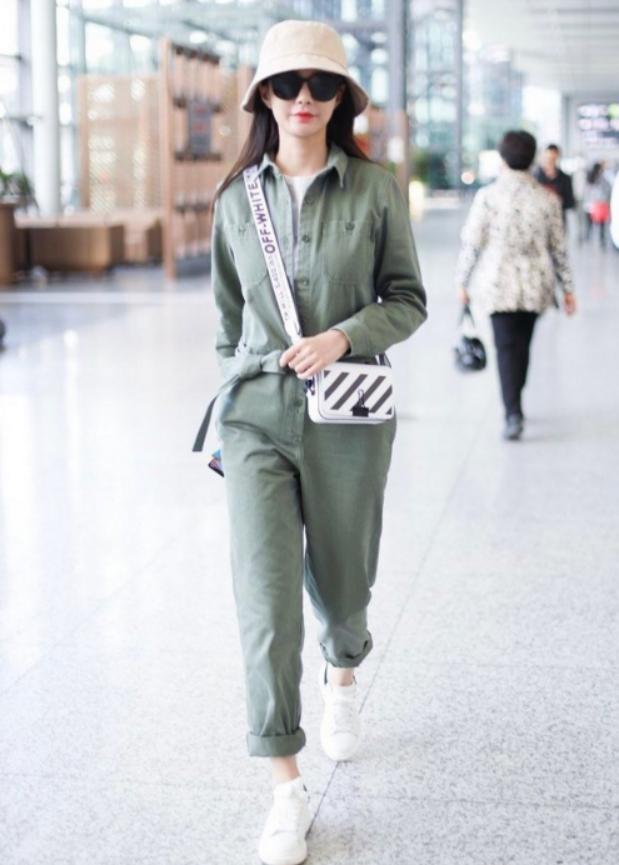 工装裤也叫“公主裤”，显瘦和追时髦它可是好手，穿一次就上瘾了