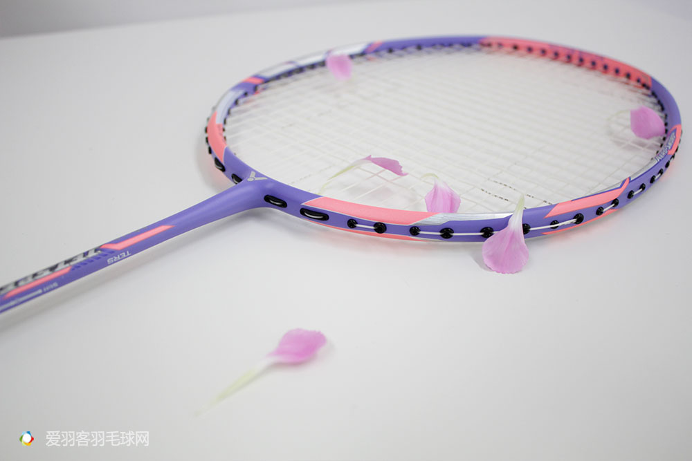 情人节这天，他送女神一把ZF2球拍后...附2.14拯救指南