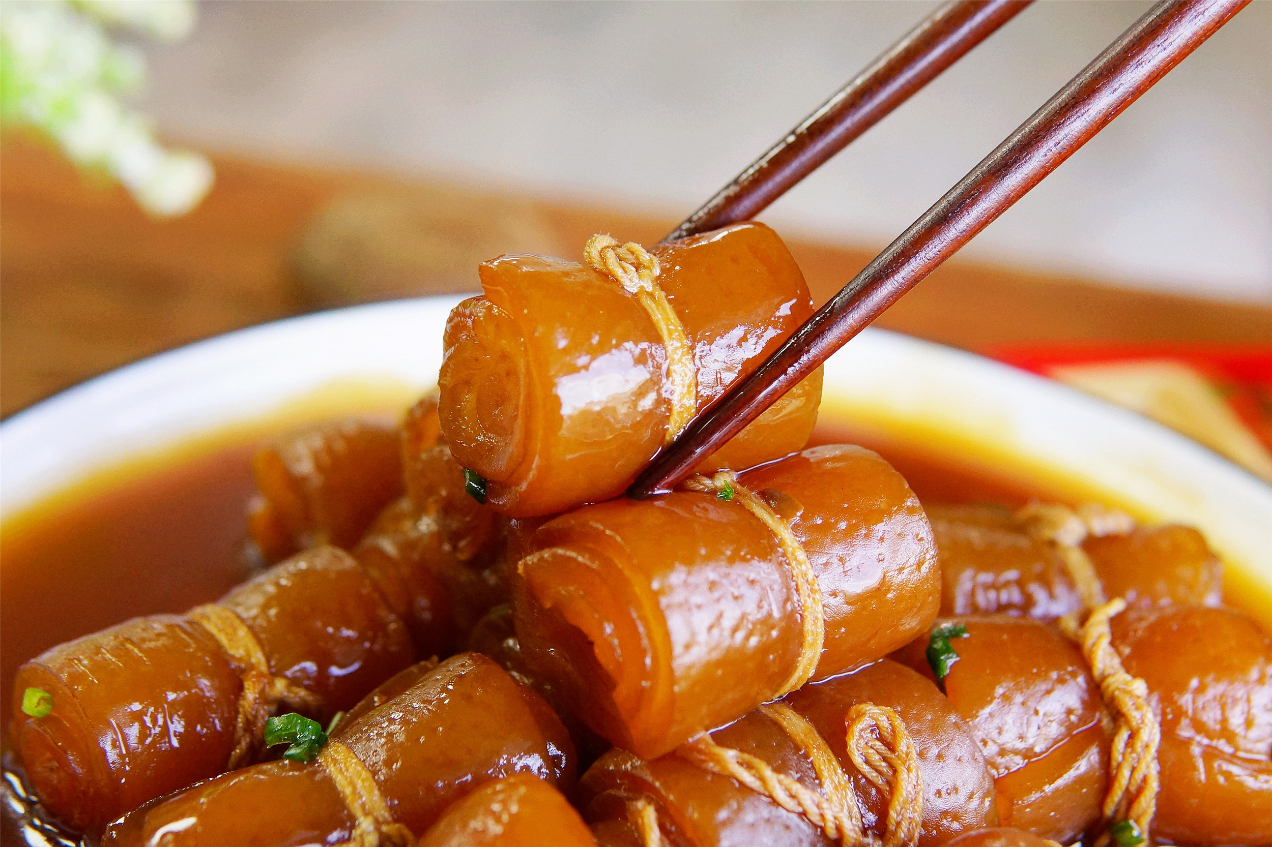 我为年夜饭添道菜腰缠万贯作文,年夜饭第十一道菜腰缠万贯