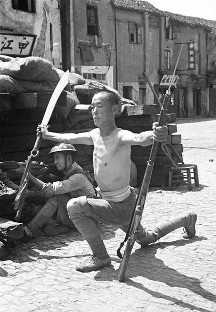 挑山的男人——保长抢粮（189）