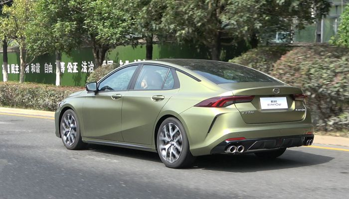 传祺影豹运动版深度测评,传祺影豹j15和j16有什么区别