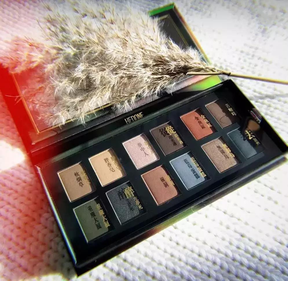 完美日记眼影盘哪个最值得买新手,被完美日记看中