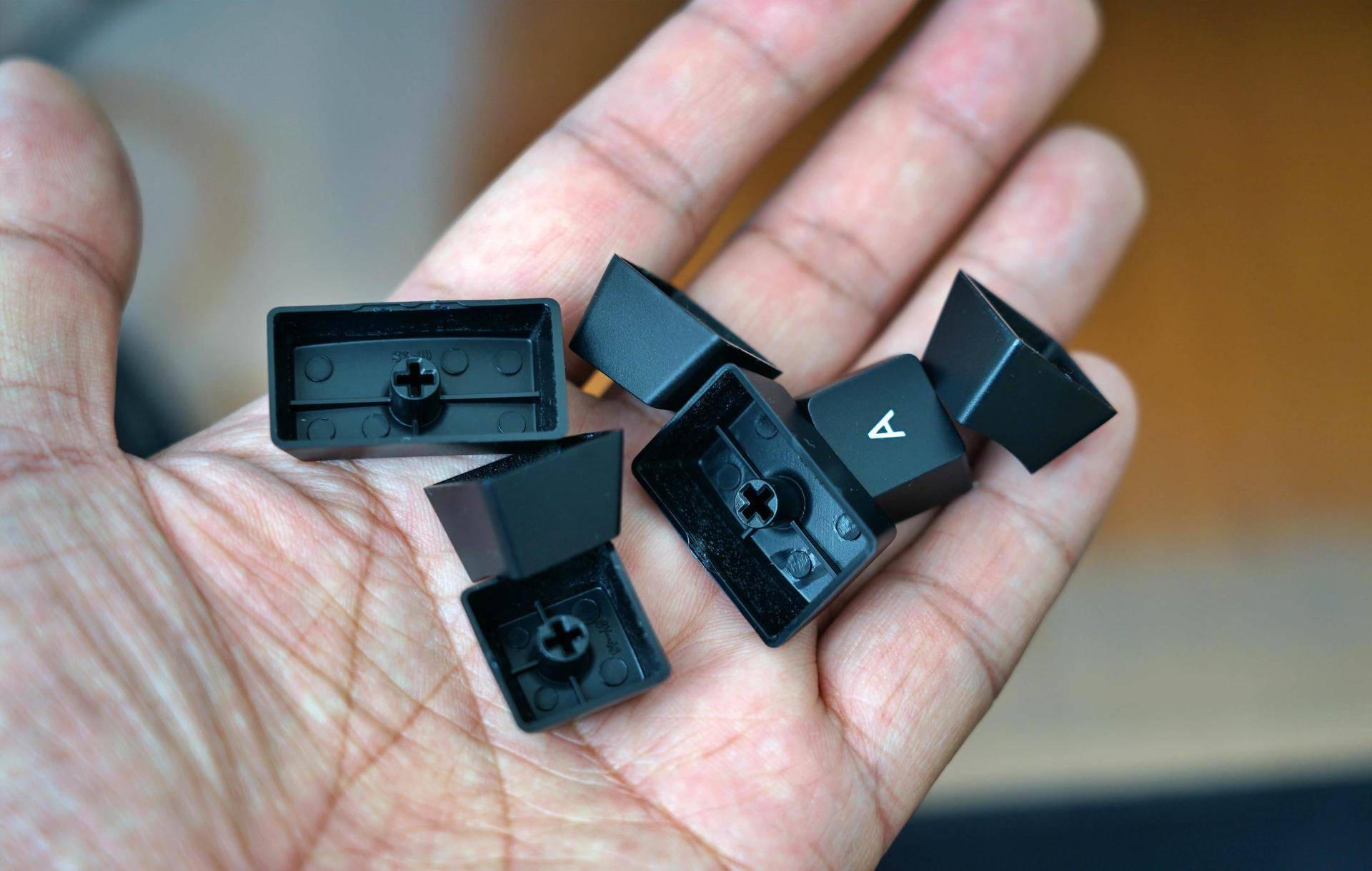 小米cherry版樱桃红轴机械键盘,小米机械键盘cherry版和g50怎么选