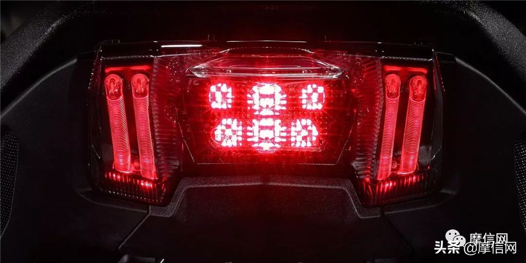 雅马哈tmax530顶配价格,雅马哈tmax530和xmax300对比