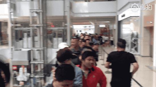 泡在水里的中国人,泡在奶茶里的美女