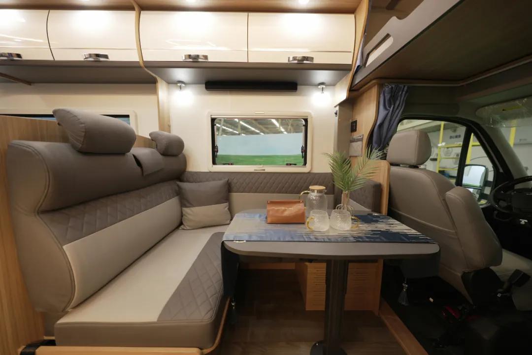 新吉奥云游,新吉奥云游房车和宽大房车