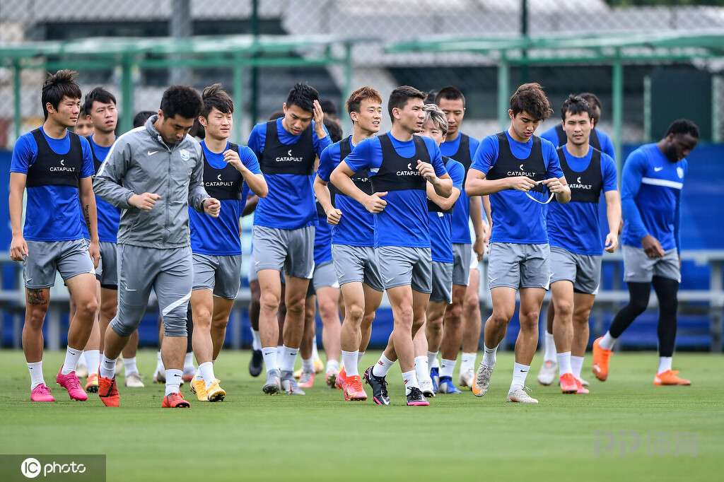 肇俊哲谈执教沧州雄狮,沧州雄狮球迷评价肇俊哲