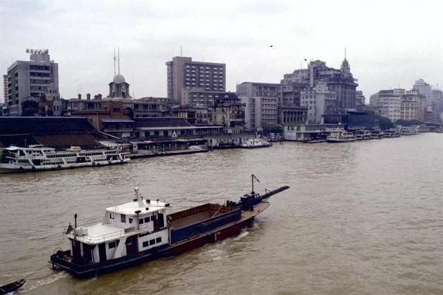粤海关见证了千年商都的繁华,粤海关大楼钟楼内部