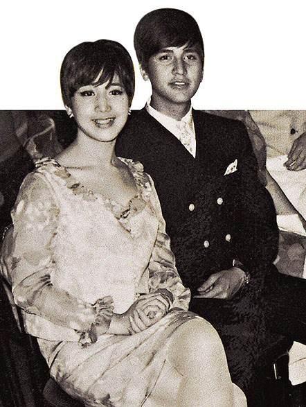 赌王何鸿燊现在家庭情况,香港赌王何鸿燊的二太太及子女