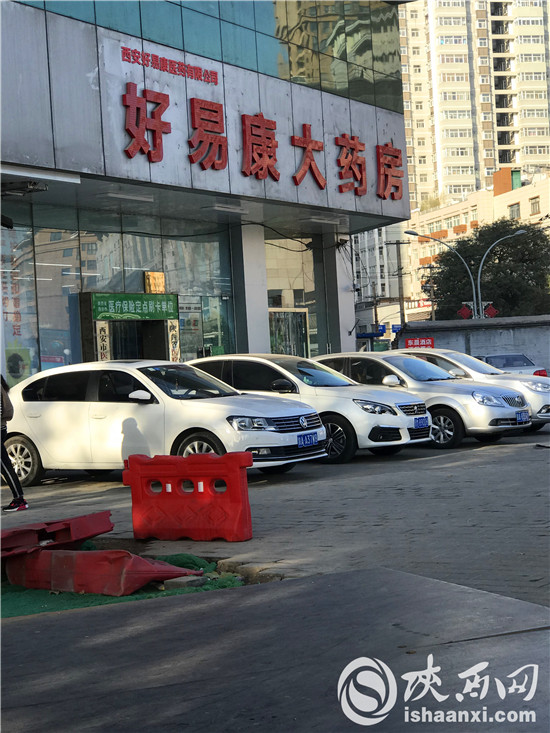 记者暗访违法药店,记者曝光假药