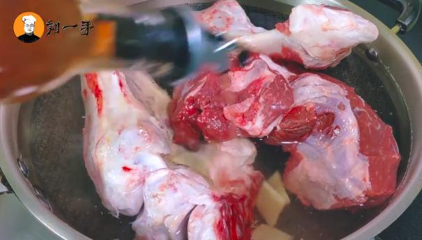 想吃红烧牛肉面不用去饭店,想吃淮南牛肉汤在家就能做