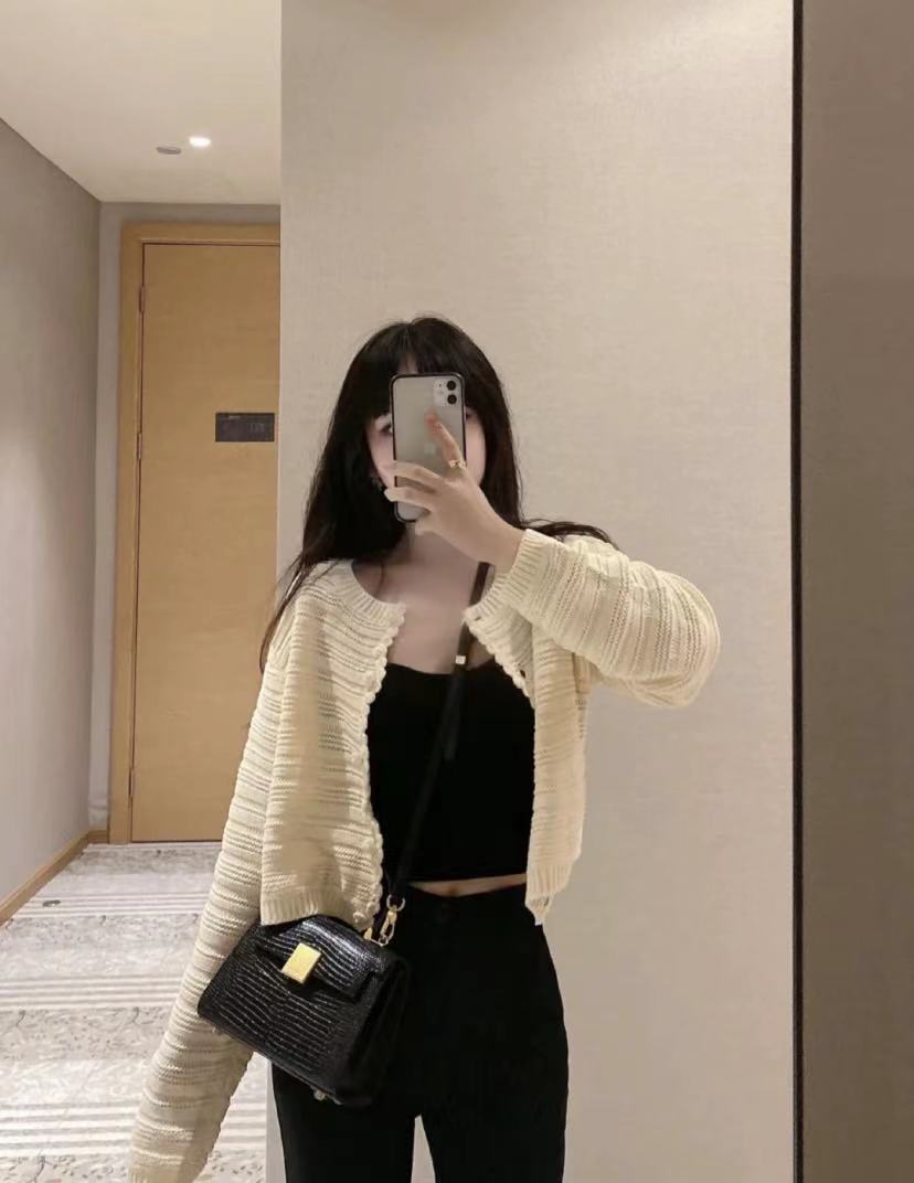 儿童春季针织开衫,女童春季扣字针织黑白开衫外套