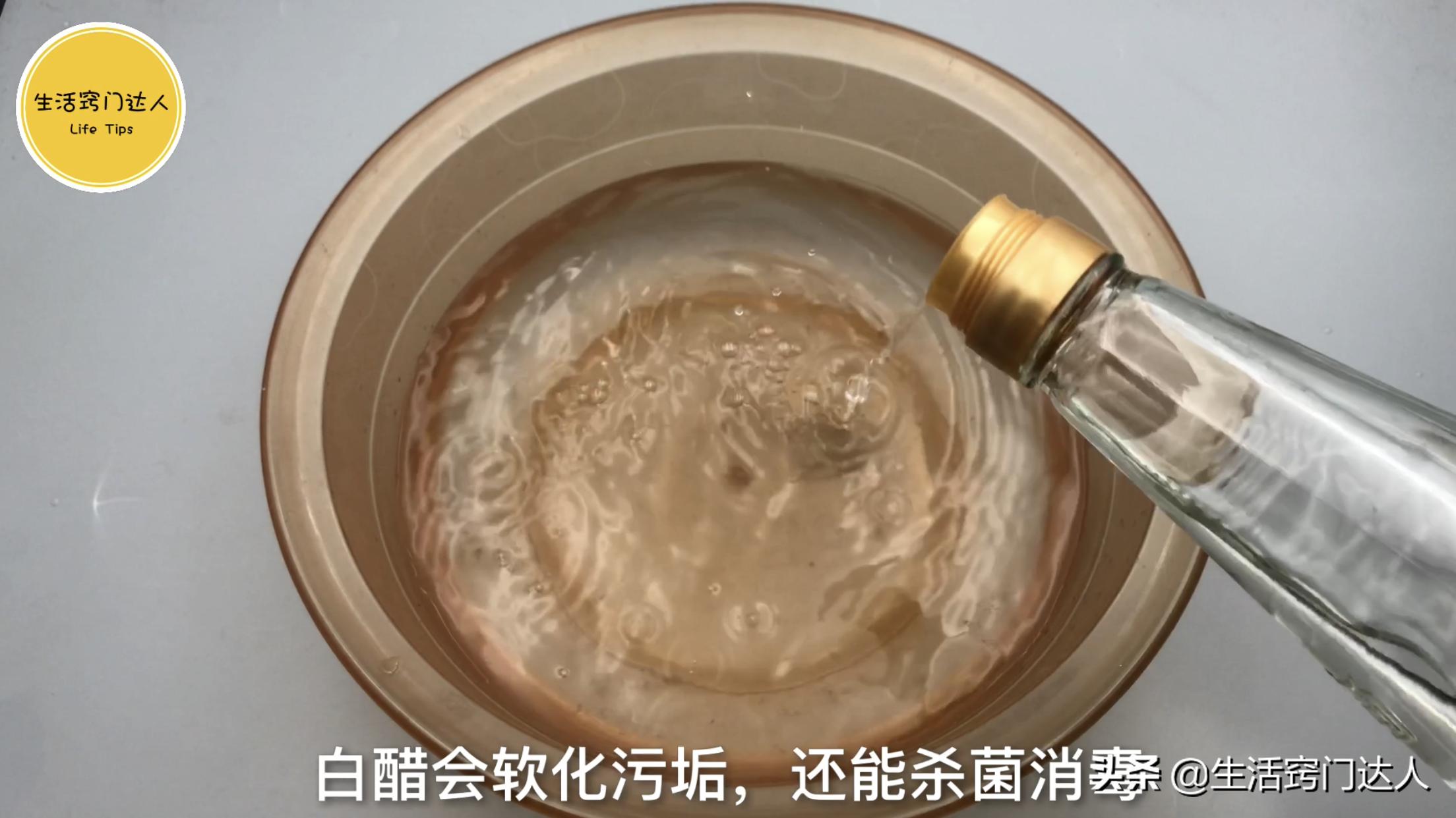 不管毛巾多脏多黄都洗干净,毛巾脏了别拿肥皂洗教你简单方法