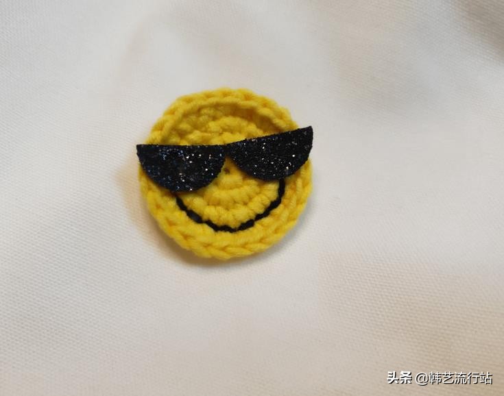 漂亮的钩针饰品,钩针小饰品教程图解