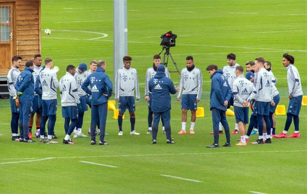 寰风敳浜斿ぇ鑱旇禌閲嶅惎鍥炴斁,寰风敳瓒崇悆浜斿ぇ鑱旇禌