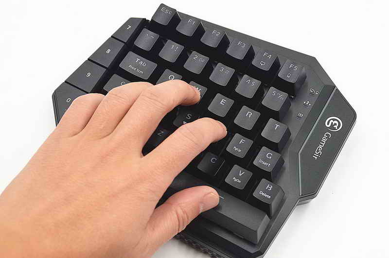 鐩栦笘灏忛浮鎺屾満鐜╁湴骞崇嚎,灏忛浮鏈烘閿洏璇勬祴