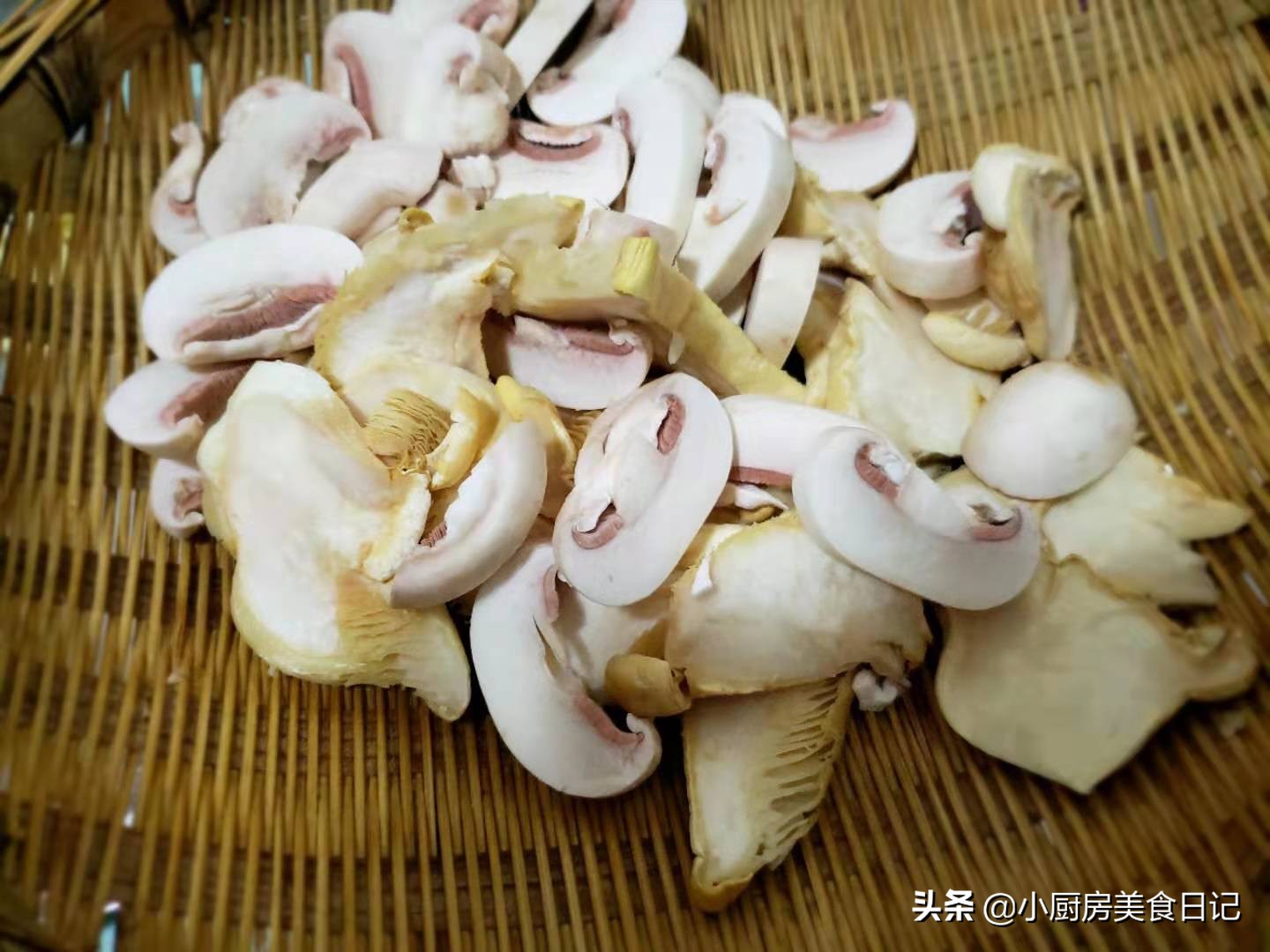 蘑菇好喝又营养的汤孩子喝,哪种蘑菇汤好喝有营养价值