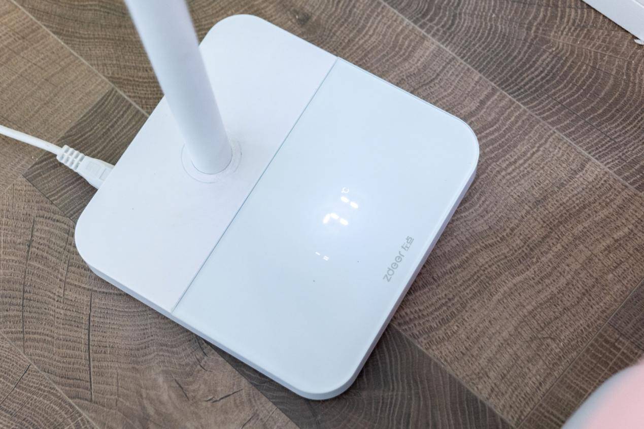 小艾智能艾灸器x8,左点小艾智能艾灸器