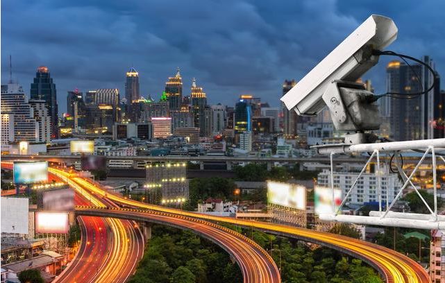 一个摄像头一年赚2500万,一年挣上亿的道路摄像头