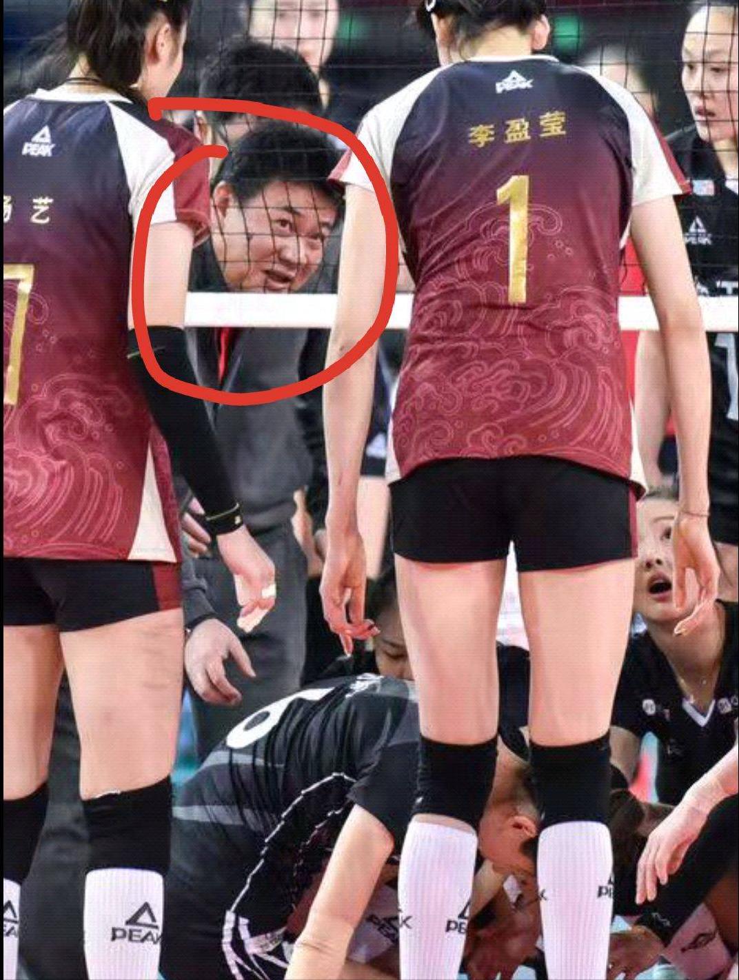 刁琳宇受伤导致排超总决赛一波三折，网上铺天盖地指责李盈莹